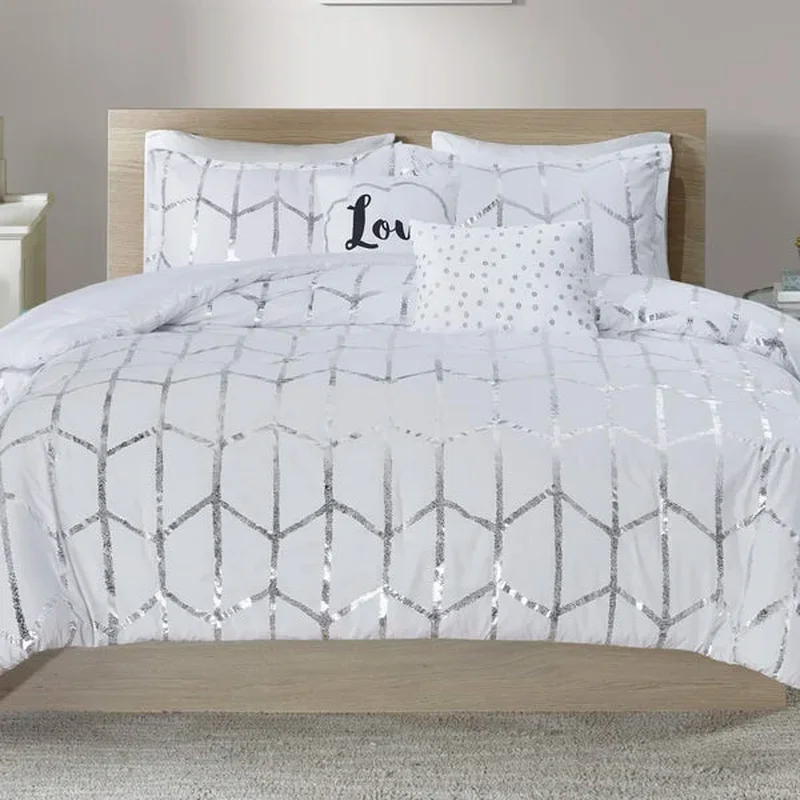 Raina Geometric Printed Metallic Comforter Set full/queen
