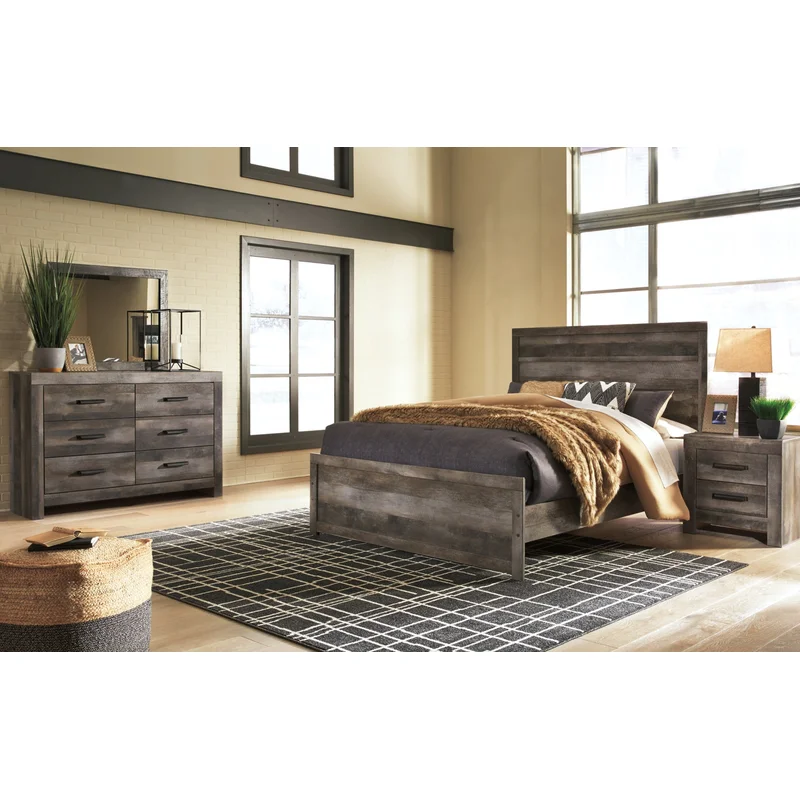 Wynnlow Queen Panel Bed with Mirrored Dresser