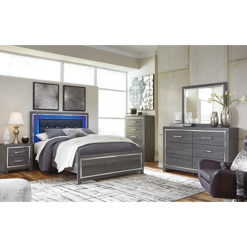 Lodanna Queen Panel Bed with Mirrored Dresser