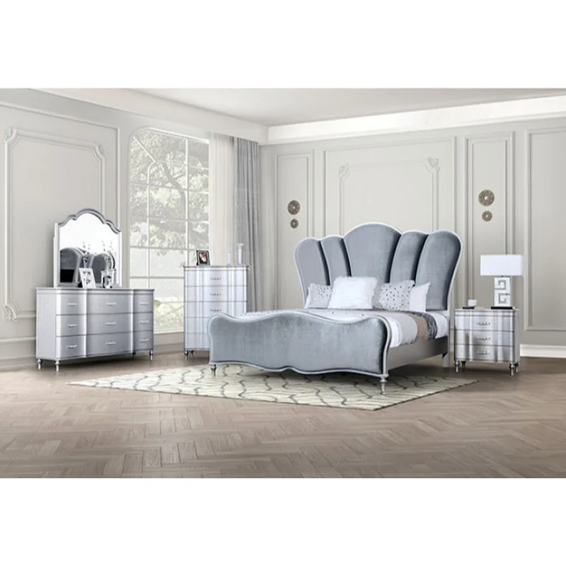 Melodi Parc King Glam Bedroom Set w/ Turned Feet - Silver