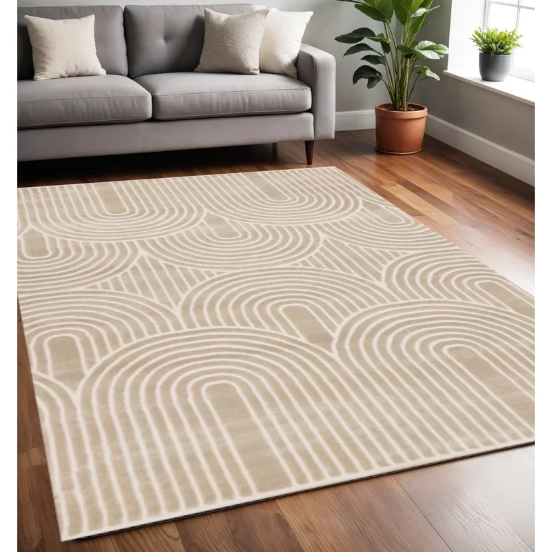 5 X 8 Beige And Cream Geometric Area Rug