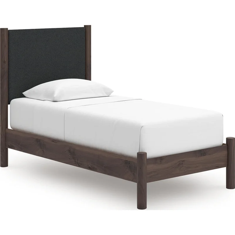 Pamytta Platform Bed - Brown/Black